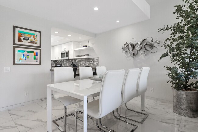 Building Photo - 88 La Ronda Dr