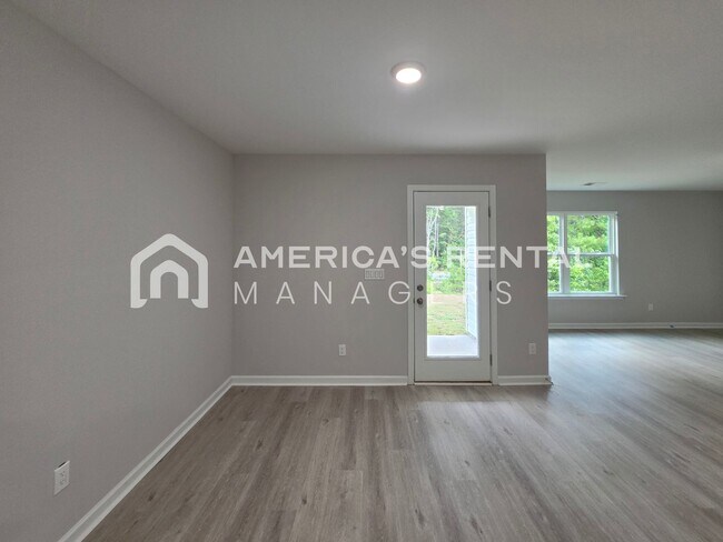 Building Photo - 10303 Bramlett Way