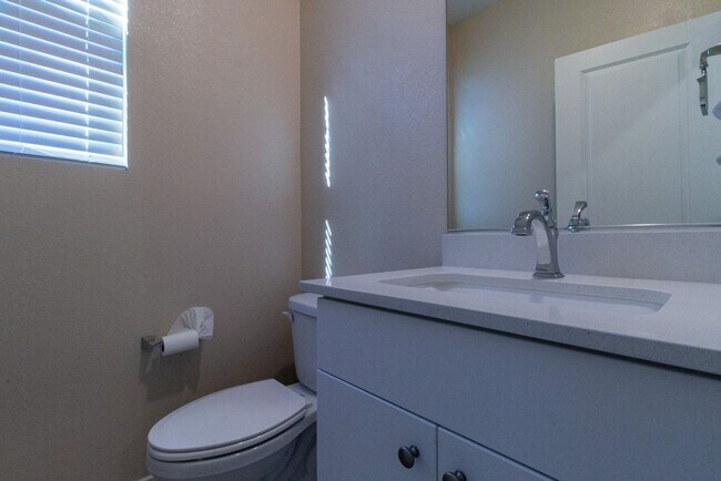 Building Photo - 544 Ruby Mesa Ave