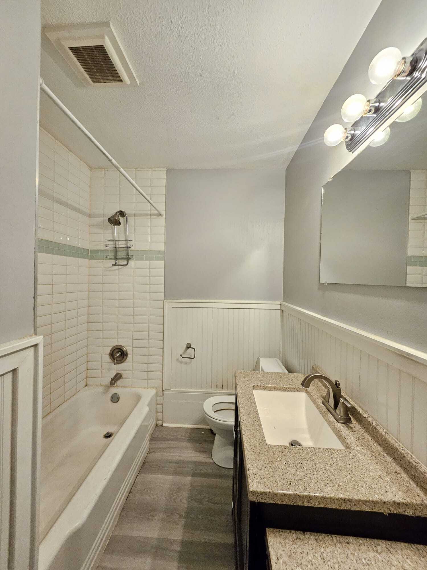 Building Photo - 3903 Oakshire Rd