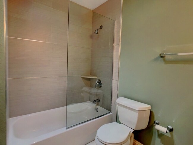 Building Photo - A Beautiful updated trilevel townhome in W Figueroa is now available for rent.