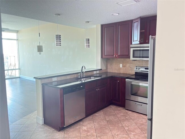 Building Photo - 101 S Eola Dr