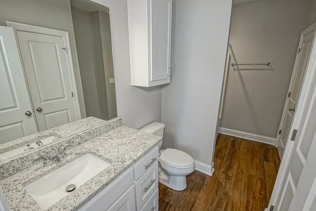 Building Photo - 33260 LA-16