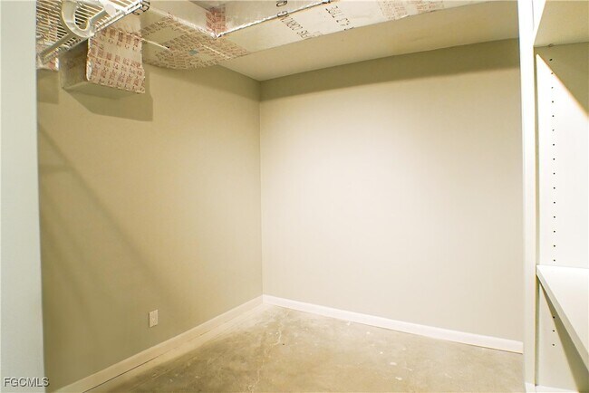 Building Photo - 112 Pinebrook Dr