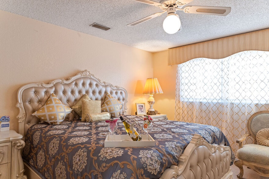 Building Photo - 7560 NW 16th St