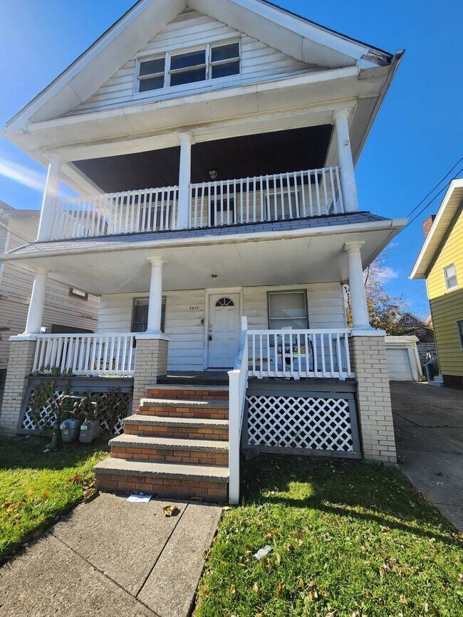 Building Photo - 3452 W 91st St