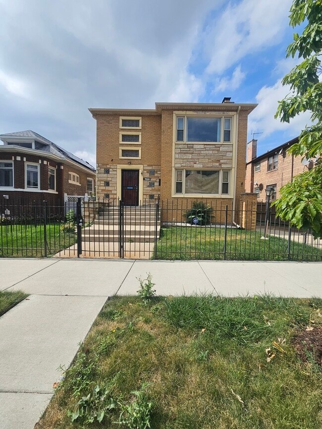 Primary Photo - 7920 S Winchester Ave