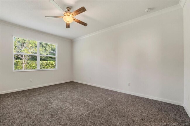 Building Photo - 7461 SW Harbor Cove Dr