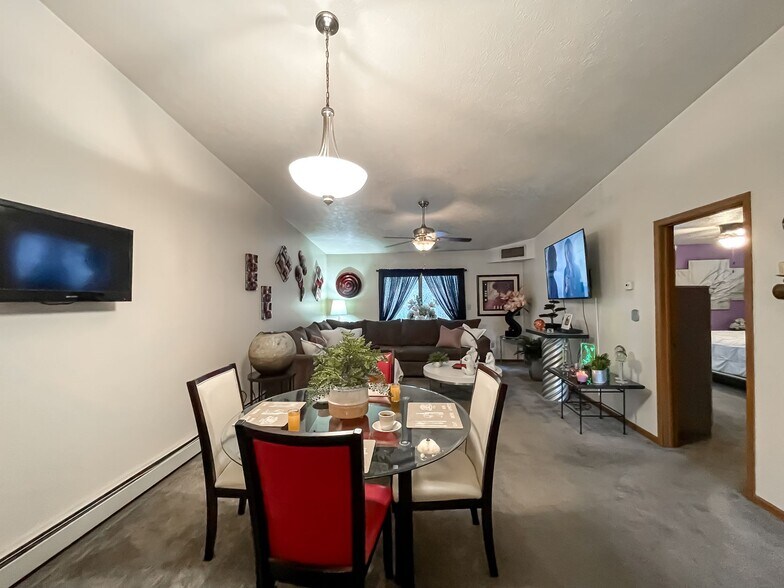 Niles Executive Apartments 925 Youngstown Warren Rd Niles OH 44446