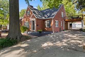 Building Photo - 113 Crestmere Ave