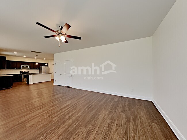Building Photo - 4328 Longfellow Dr