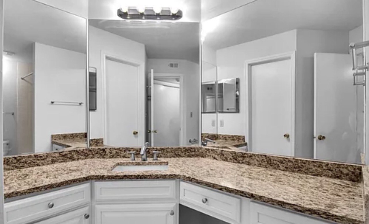 Building Photo - 12154 Penderview Ter