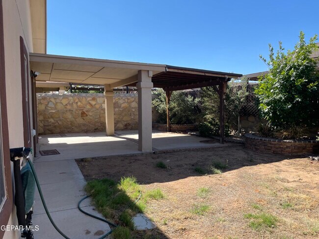 Building Photo - 3233 Muddy Point Ln