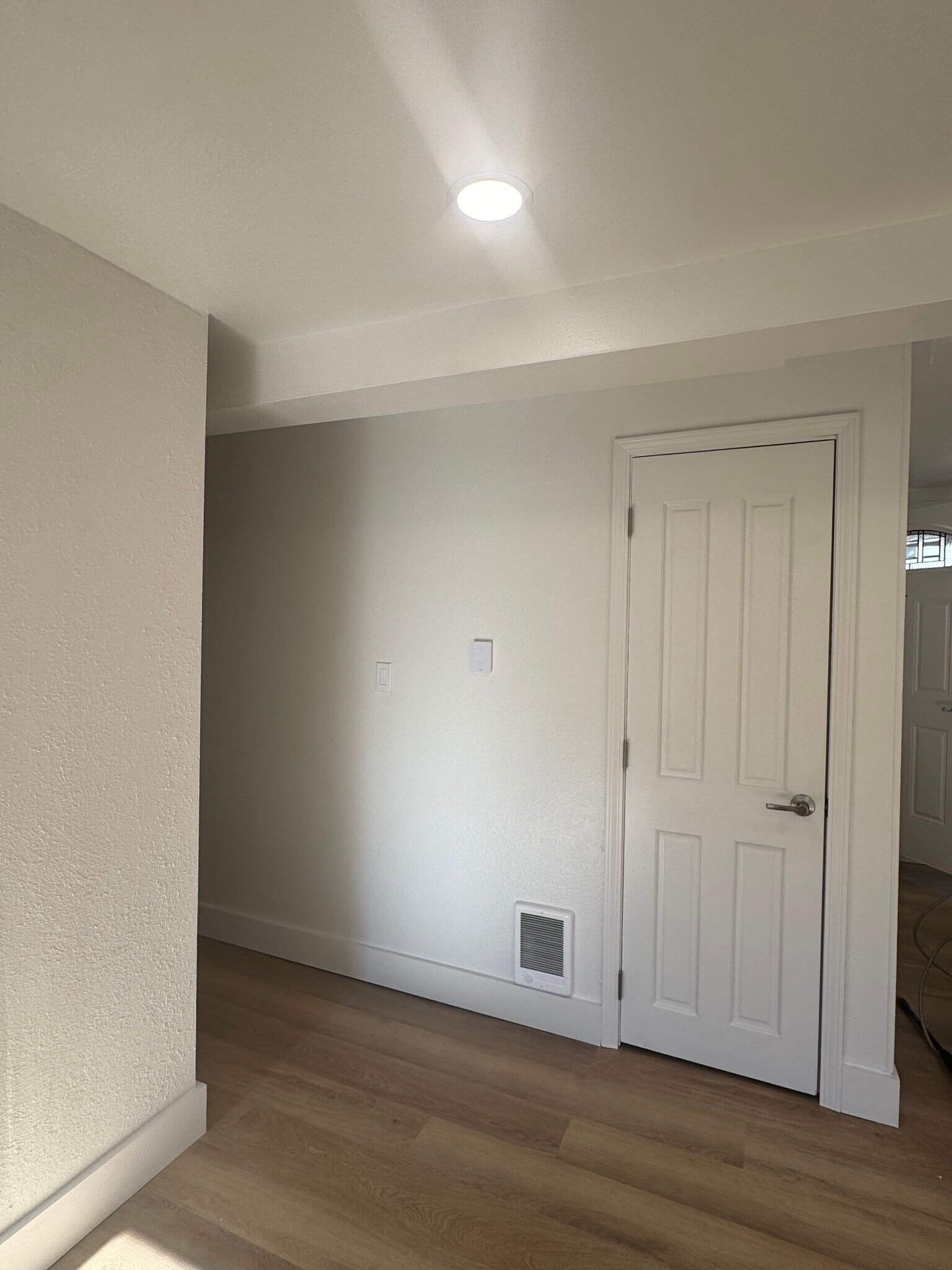 Coat closet - 3948 S Brandon St