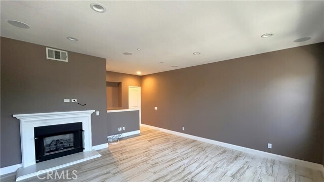 Building Photo - 133 Chantilly