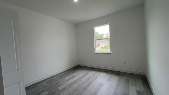 Building Photo - 16457 SW 27th Ave