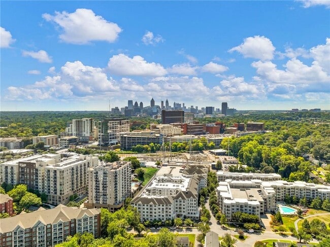 Building Photo - 115 Biscayne Dr NW