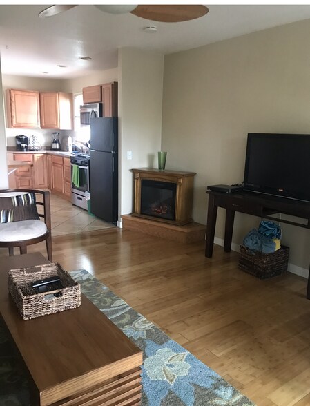 Building Photo - 2646 McBurney Ct