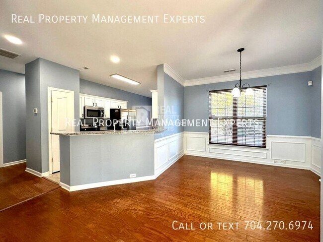 Building Photo - 8815 Firestreak Dr