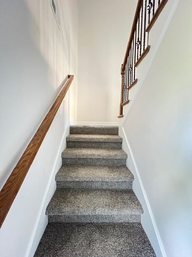 Building Photo - Beautiful Home Coming Soon!