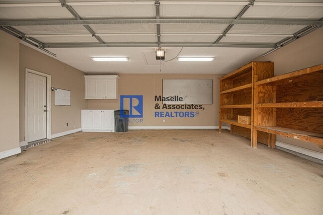 Building Photo - 3 Bed/2 Bath Home in Provonce Park of Brandon