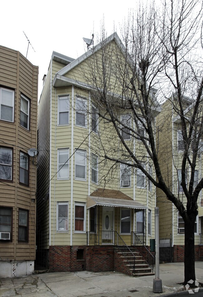 166 Highland Ave 166 Highland Ave Jersey City NJ 07306 Apartment Finder