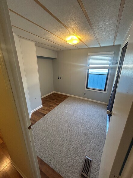 Building Photo - 38 Poplar Dr