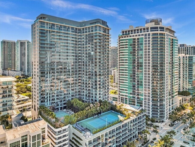 Building Photo - 121 NE 34th St