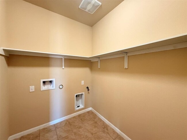 Building Photo - 11312 Bachman Dr