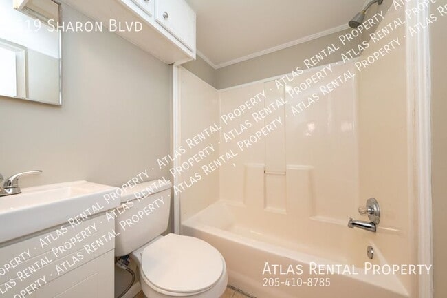 Building Photo - 519 Sharon Blvd
