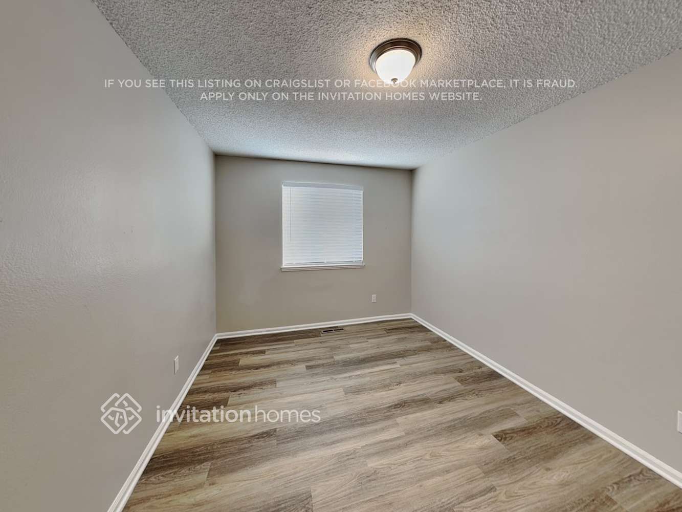 Building Photo - 8661 Red Clover Ct