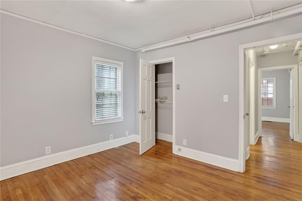 Building Photo - 2728 Winburn Terrace