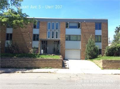 Building Photo - 3512 Bryant Ave S