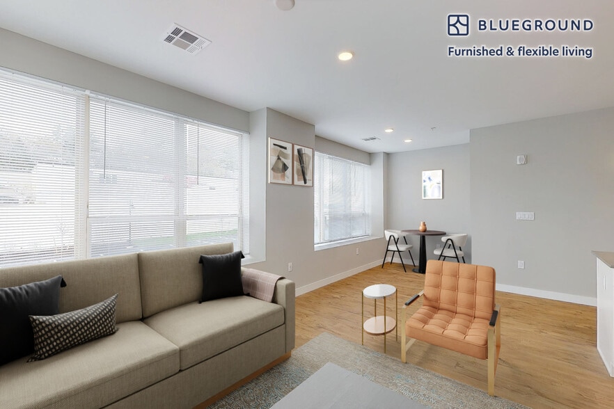 Building Photo - 861 Broadway-SI FL2-ID5790A