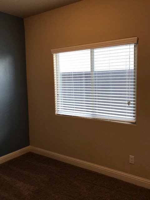 Building Photo - Large 4 Bedroom/2 Bath Home with Solar in Gossamer Grove - $2595 Per Month!