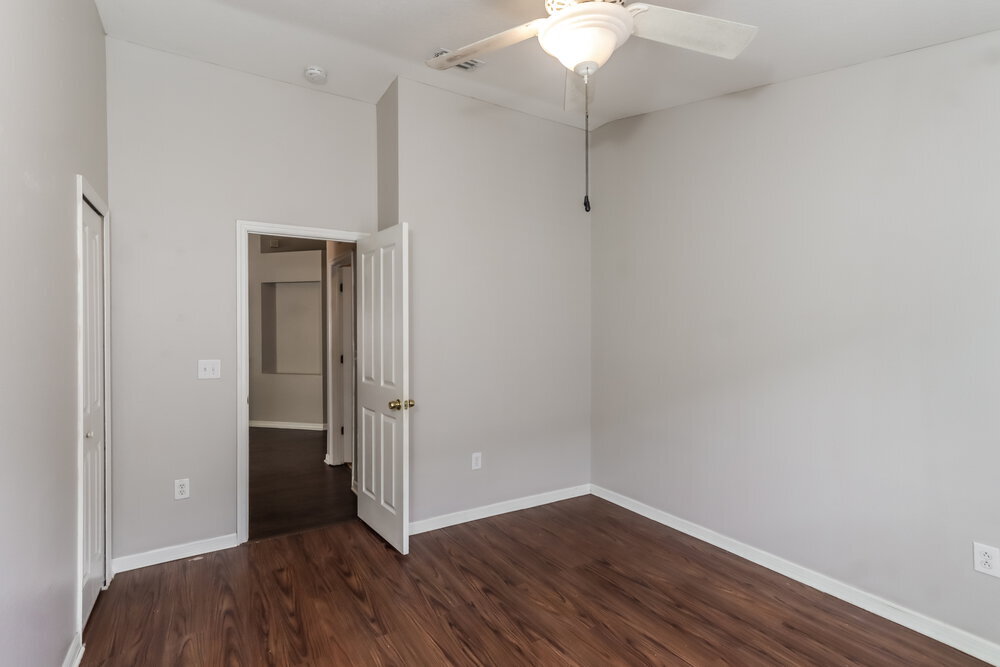 Building Photo - 1107 Crimson Clover Ln