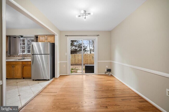 Building Photo - 1 Esmond Ct