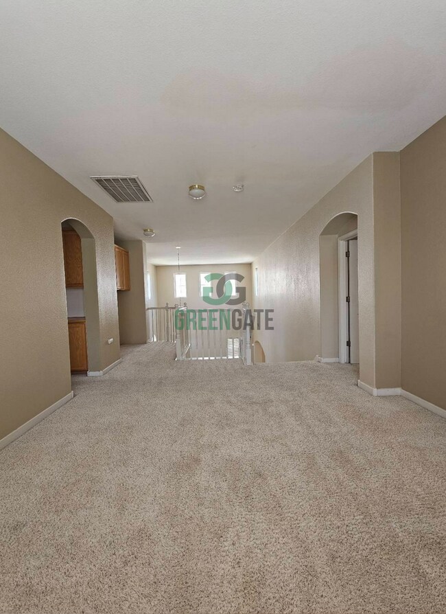 Building Photo - Price Reduced! 4 Bedroom 3 Bath Home is No...