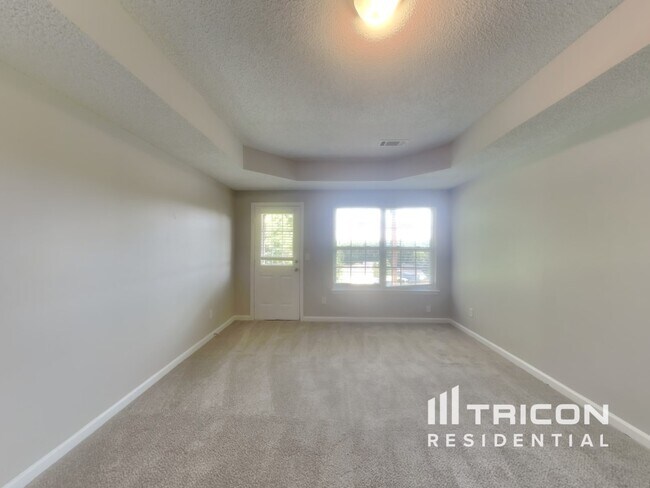 Building Photo - 5419 Village Ridge