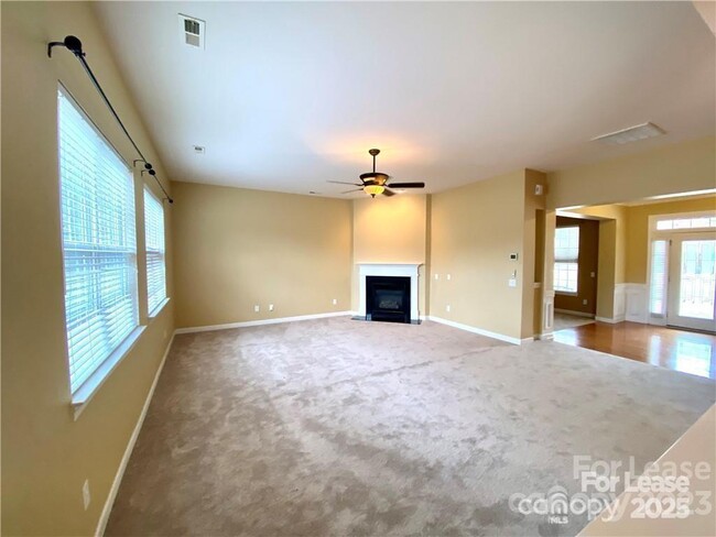 Building Photo - 407 Ranelagh Dr