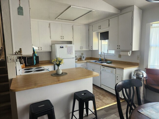 Building Photo - 20719 Ponderosa Way