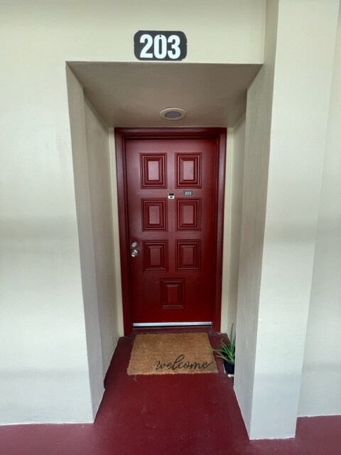 Building Photo - 5160 Las Verdes Cir