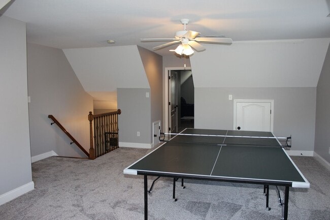 Building Photo - Amazing 3 bd/2.5bth in Farragut!!