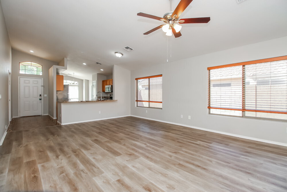 Building Photo - 3834 E Longhorn Dr