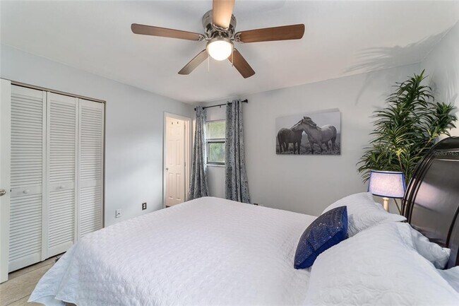 Building Photo - 7642 SW 80th St