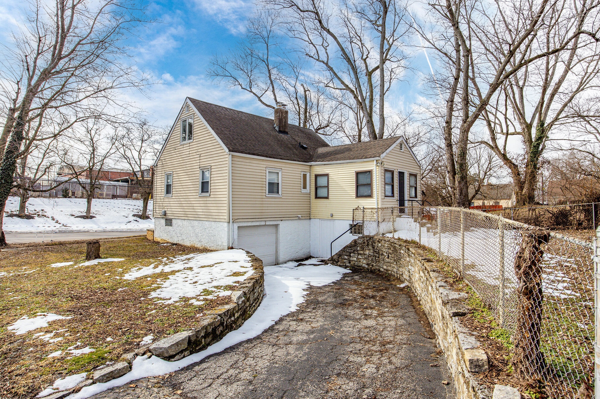 Building Photo - 2324 Langdon Farm Rd