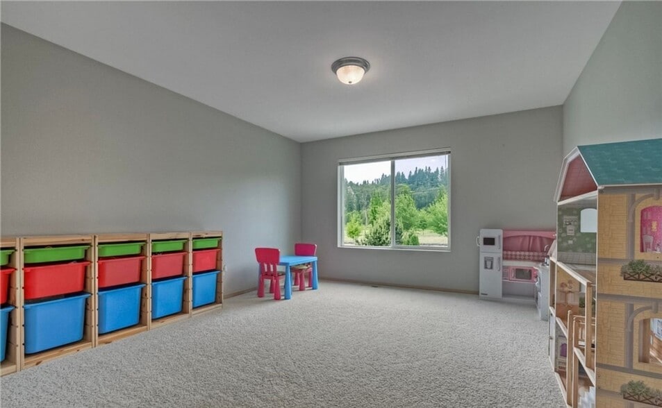 Building Photo - Beautiful Renton Home with A/C Available from now to 5/4/26