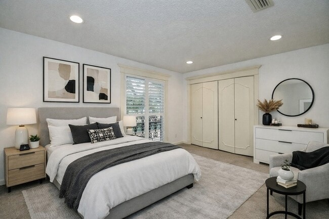 Building Photo - 44 Bayou Pointe Dr