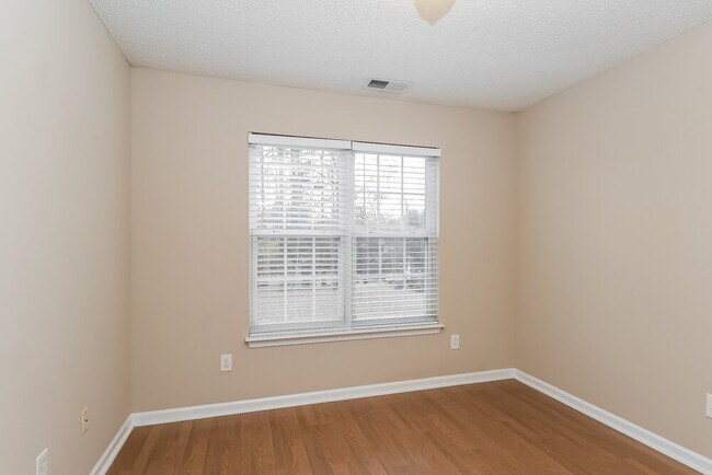 Building Photo - 15214 Leslie Brooke Rd