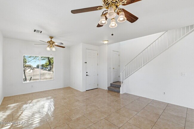 Building Photo - 4821 E Twinflower Pl